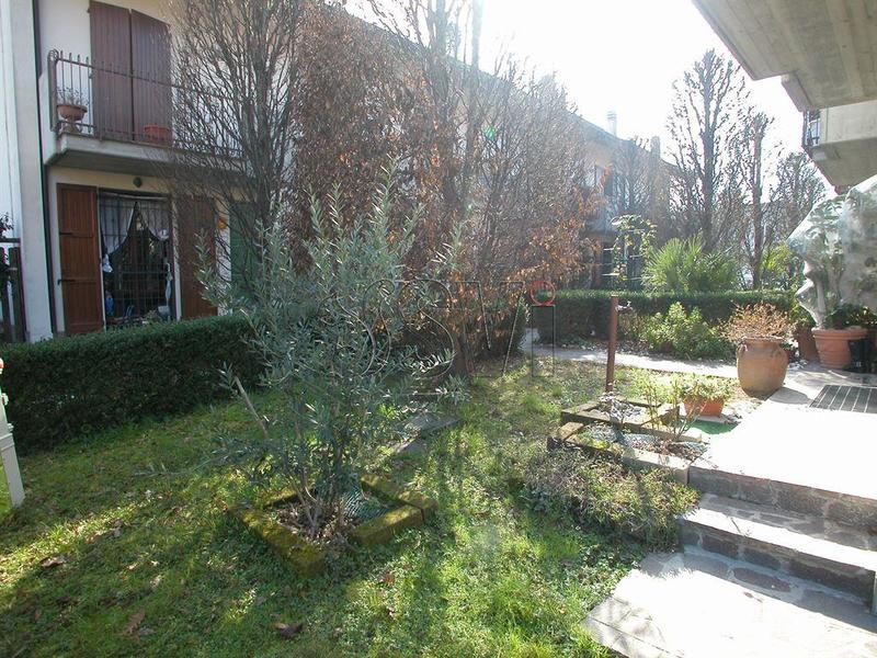fotografie - Villa a schiera Faenza (RA) Periferia Valle 