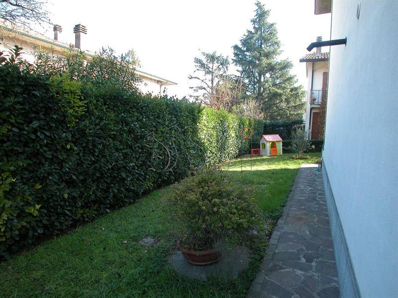 fotografie - Villa a schiera Faenza (RA) Periferia Valle 